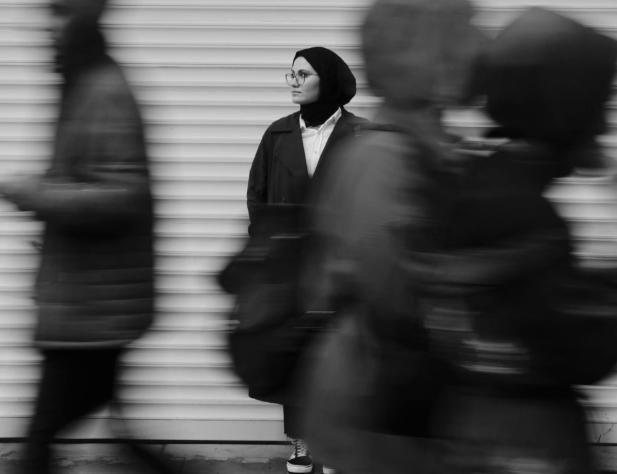 Blurred people walking 